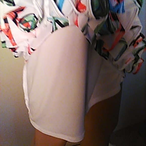 Beautiful Floral Dress 8 Sleeveless Donna Ricco New York Ruffled Bottom Tropical - Picture 8 of 8